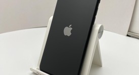 Fair
													Apple iPhone SE 2nd Gen 2020 - Unlocked, Black, 64 GB, A2275, photo 3 of 6