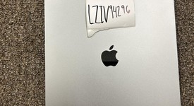 Good
													Apple iPad Pro 12.9" 6th Gen 2022 - Wi-Fi, Gray, 128 GB, photo 3 of 5