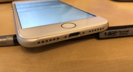 Good
													Apple iPhone 7 - Unlocked, Silver, 32 GB, A1778, GSM, photo 4 of 7