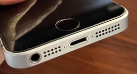 Good
													Apple iPhone SE 1st Gen 2016 - Unlocked, Silver, 16 GB, A1662, photo 5 of 7