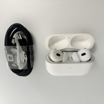 Used Apple AirPods Pro 2 - USB-C