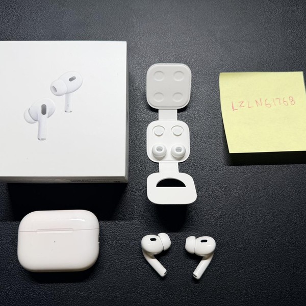 Apple AirPods Pro 2 - Lightning