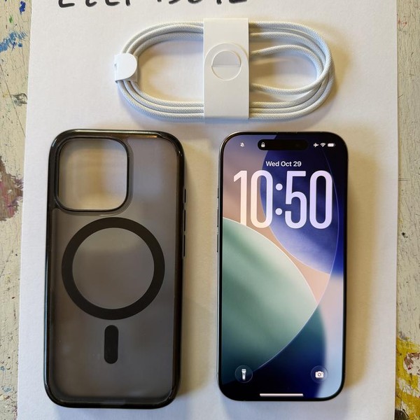 Apple iPhone 16 Pro - Unlocked, 256 GB, Natural, A3083