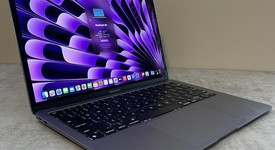 Good
													MacBook Air 2020 - 13" - Apple M1, Gray, 128 GB, 8 GB, photo 1 of 9