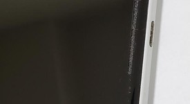 Good
													Google Pixel 2 XL - Verizon, Black & White, 64 GB, Verizon Edition, photo 5 of 13