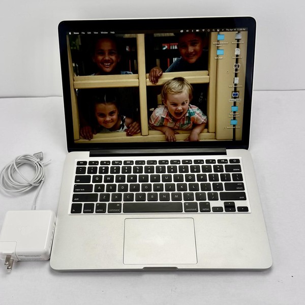 MacBook Pro 2015 (Retina) - 13 inch - 256 GB, Silver, 8 GB