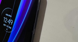 Mint
													Motorola Edge Plus (2022) - Unlocked, Blue, 512 GB, 8 GB, photo 4 of 9