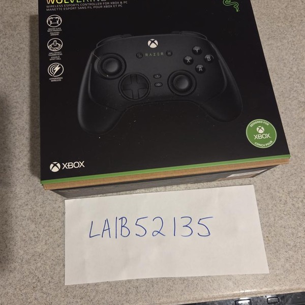 Razer Wolverine V3 Pro - Black