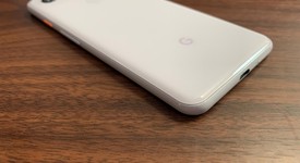 Good
													Google Pixel 3 - Verizon, Pink, 64 GB, Verizon Edition, photo 3 of 4