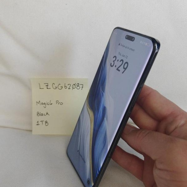 Honor Magic6 Pro - Unlocked Non-US, 1 TB, Black, 12 GB