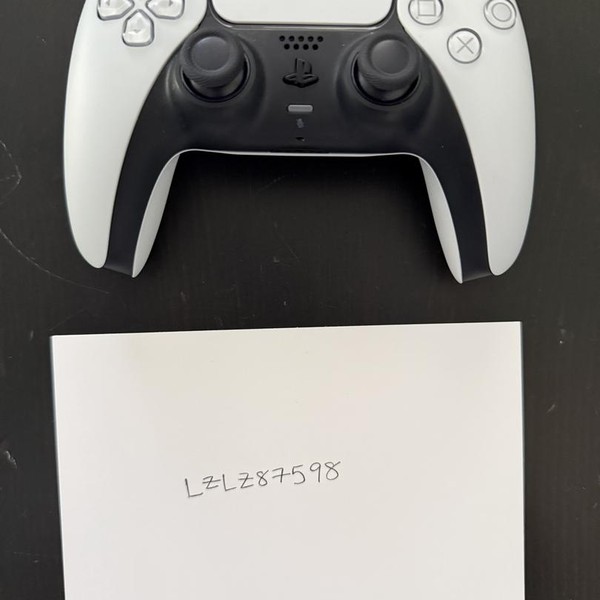 DualSense Wireless Controller - White