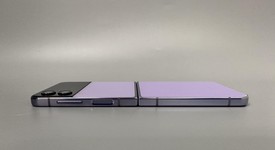 Good
													Samsung Galaxy Z Flip4 5G - T-Mobile, Purple, 256 GB, 8 GB, SM-F721U, photo 3 of 8