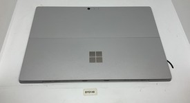Good
													Microsoft Surface Pro 4 - 12.3 Inch - Wi-Fi, Black & Silver, 128 GB, 4 GB, photo 4 of 8