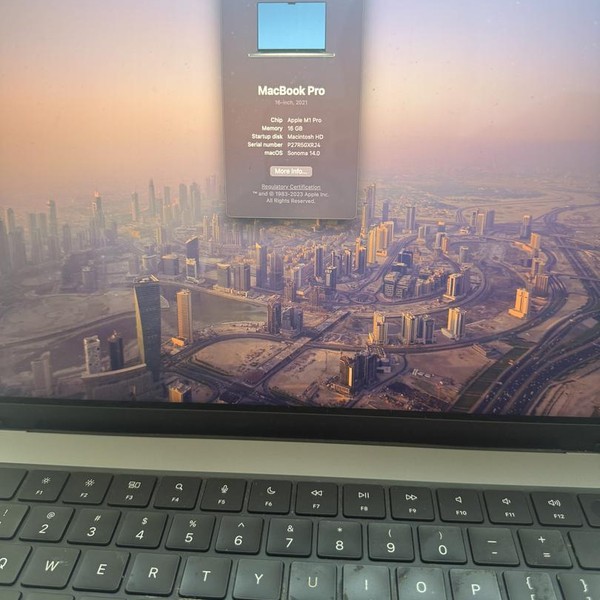 MacBook Pro 2021 - 16 inch - 1 TB, Silver, 16 GB, Apple M1 Pro 10-core