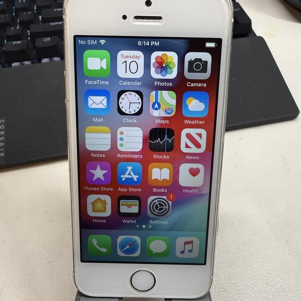 Apple iPhone 5S - AT&T, 16 GB, Silver, A1533