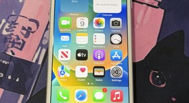 Good
													Apple iPhone 8 - Unlocked Non-US, Silver, 64 GB, A1906, photo 1 of 6