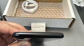 Mint
													Apple iPhone SE 3rd Gen 2022 - Unlocked, Midnight, 64 GB, A2595, photo 4 of 6