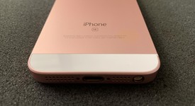 Good
													Apple iPhone SE 1st Gen 2016 - Sprint, Rose Gold, 32 GB, A1723, photo 4 of 6