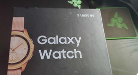Good
													Samsung Galaxy Watch 42mm - Unlocked, Rose Gold, LTE, photo 4 of 4