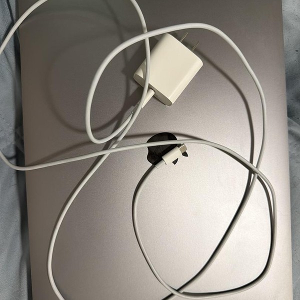 MacBook Pro 2019 - 16 inch - 1 TB, Silver, 16 GB, Intel Core i7