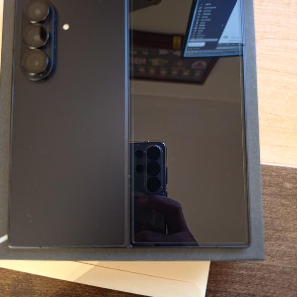 Samsung Galaxy Z Fold7 - Unlocked, 512 GB, Jetblack, 12 GB, SM-F966U1