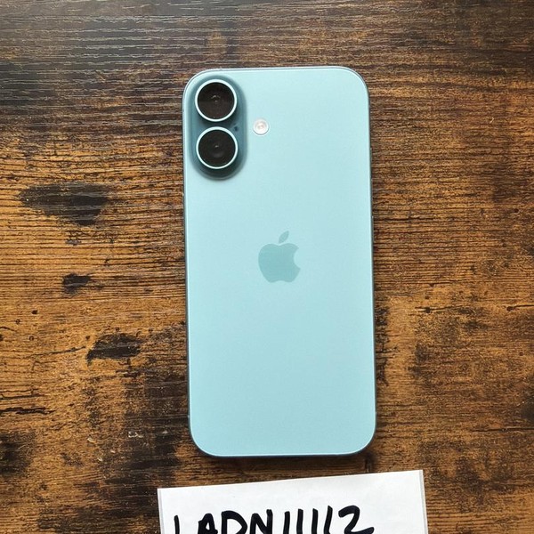 Apple iPhone 16 - Unlocked, 128 GB, Teal, A3081