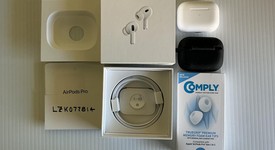 Used
													Apple AirPods Pro 2 - Lightning, photo 1 of 3