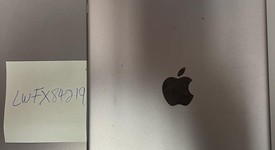 Fair
													Apple iPad 5th Gen - Wi-Fi, Gray, 32 GB, A1822, photo 2 of 3