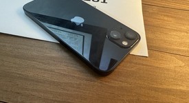 Good
													Apple iPhone 13 - AT&T, Midnight, 128 GB, A2482, photo 4 of 4