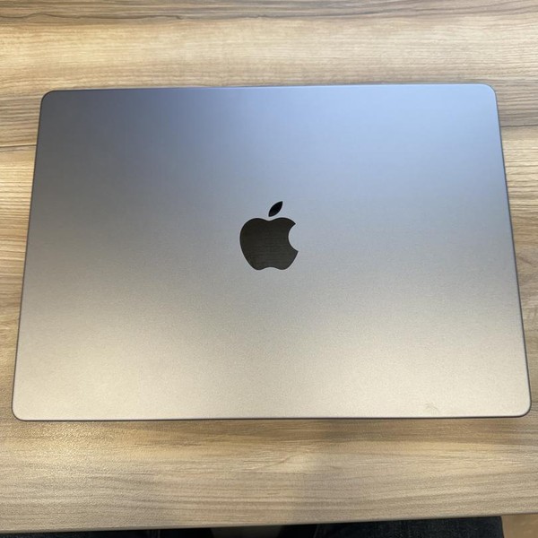 MacBook Pro 2023 - 14 inch - 1 TB, Gray, 32 GB, Apple M2 Max