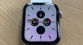 Mint
													Apple Watch Series 4 44mm - Unlocked, Silver, A1976 - Cellular, Stainless, photo 4 of 11