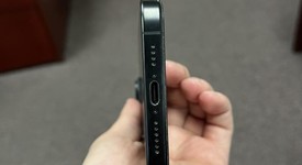 Mint
													Apple iPhone 15 Pro Max - Unlocked, Black, 256 GB, A2849, photo 5 of 6