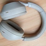 Used Sony WH-1000XM5 - Silver