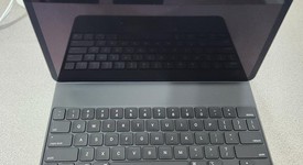 Mint
													Apple iPad Air 13" (M3) 2025 - Wi-Fi, Gray, 512 GB, photo 5 of 10