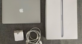 Good
													MacBook Pro 2015 (Retina) - 15" - Silver, 256 GB, 16 GB, photo 1 of 8