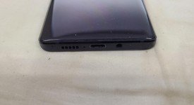 Good
													Motorola Edge - Unlocked, Black, 256 GB, 6 GB, photo 4 of 8