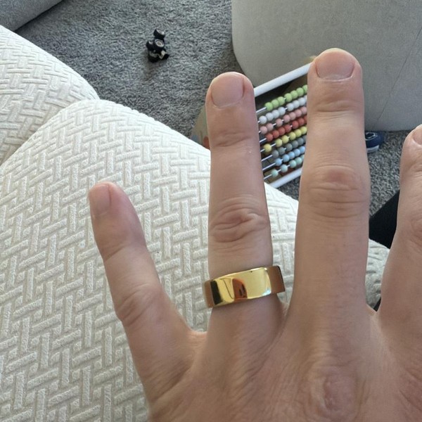 Oura Ring Gen 4 - Gold, Size 9