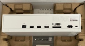 Mint
													Xbox Series S (2020) - White, 512 GB, photo 5 of 6