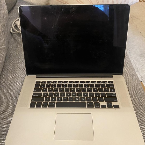 MacBook Pro 2015 (Retina) - 15 inch - Silver, 256 GB, 16 GB
