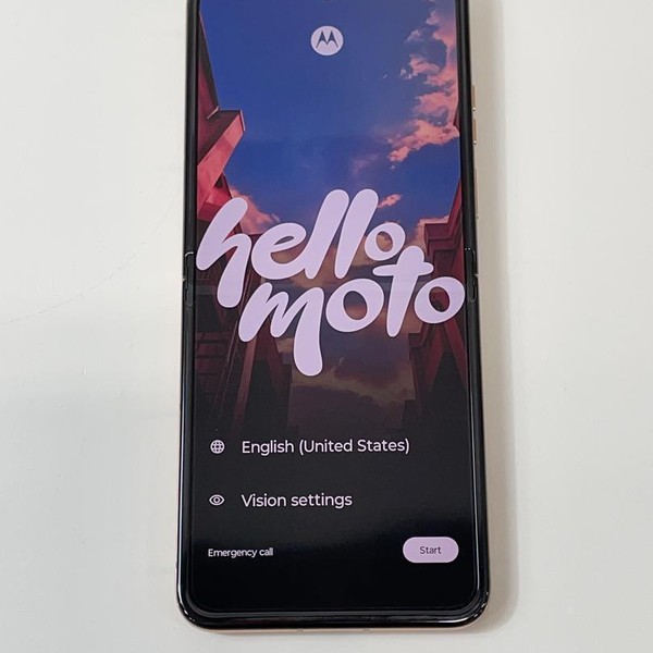 Motorola Razr Plus (2025) - Unlocked, 256 GB, PANTONE Mocha Mousse, 12 GB