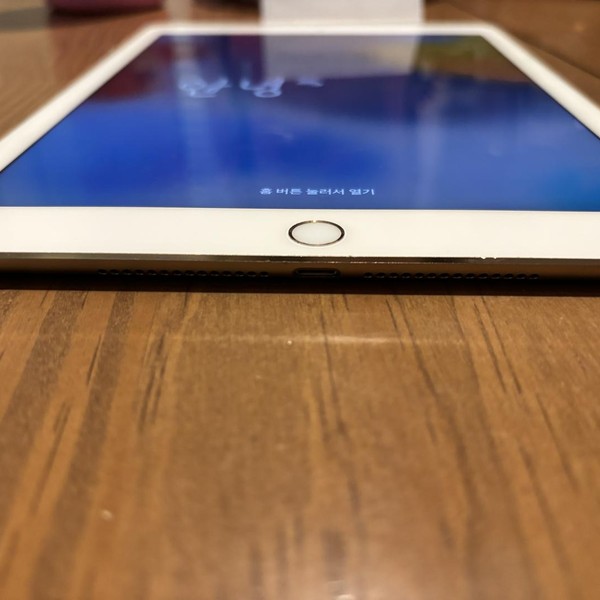 Apple iPad Air 2 - Wi-Fi, 64 GB, Silver