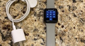 Good
													Apple Watch Series 3 42mm - AT&T, Gray, A1861, Aluminum, photo 2 of 8