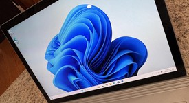 Good
													Microsoft Surface Book 2 13.5" - I5, 128 GB, 8 GB, photo 5 of 10