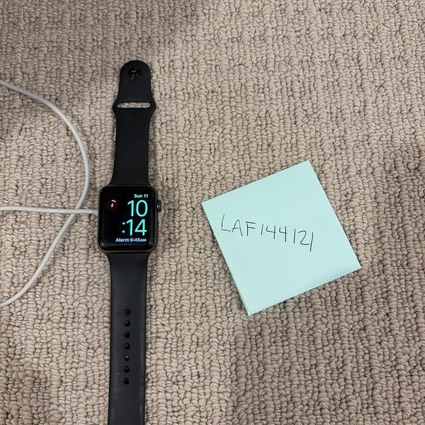 Apple Watch Series 3 42mm - Gray, A1859, Aluminum - GPS