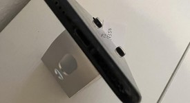 Good
													Apple iPhone SE 2nd Gen 2020 - Unlocked, Black, 64 GB, A2275, photo 5 of 8