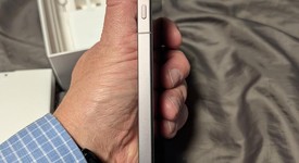 Mint
													Oppo Find X9 Pro - Unlocked Non-US, Titanium Charcoal, 512 GB, 16 GB, photo 3 of 8