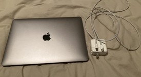 Good
													MacBook Air 2020 - 13" - Apple M1, Gray, 256 GB, 8 GB, photo 4 of 10
