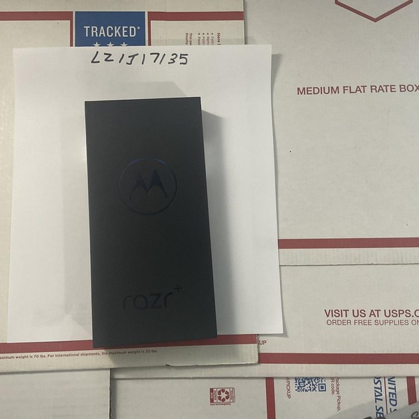 Motorola Razr Plus (2023) - Unlocked, Black, 256 GB, 8 GB