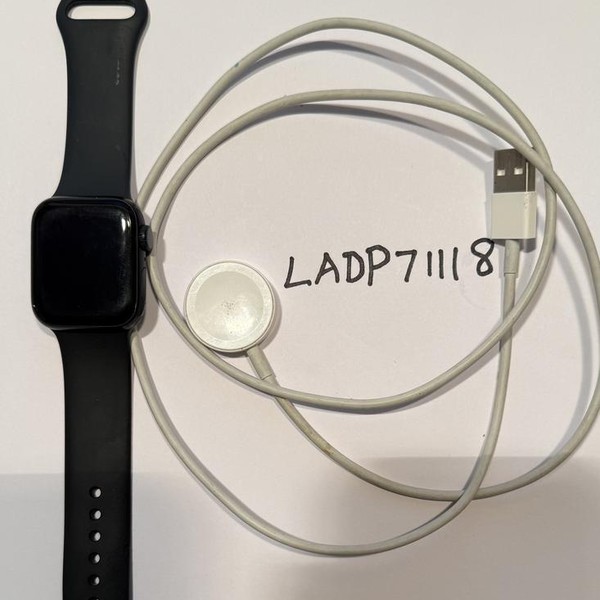 Apple Watch SE 2nd Gen 40mm - Midnight, A2722 - GPS, Aluminum