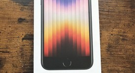 New
													Apple iPhone SE 3rd Gen 2022 - Unlocked, Midnight, 64 GB, A2595, photo 1 of 5